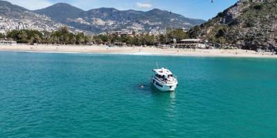 Alanya’da Şubat Ortasında Deniz Keyfi