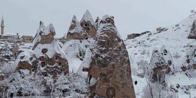 Kapadokya Kar Altında Kartpostallık Görüntüler Oluştu