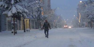 Kars Beyaza Gömüldü.. 40 cm Kar, Eğitime Ara ve Onlarca Köy Yolu Kapandı!