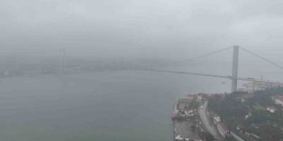 İstanbul Bayram Sabahına Sisle Uyandı