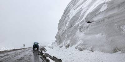 Bahar Yolda, Kış Zirvede.. Ilgar Geçidi’nde Kar Kalınlığı Şaşırtıyor!