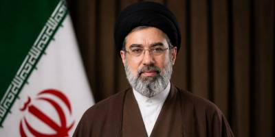 Tahran’da Binlerce Kişiden Hamaney’e Bağlılık Yürüyüşü