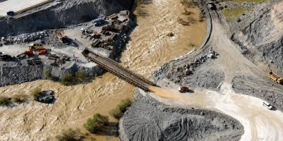Hakkari-Van Yolu: TSK’nın Yaptığı Köprüden Test Geçişler Yapıldı