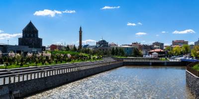 Bayram Tatili Kars’ı Sakinleştirdi.. Kaleiçi ve Caddelerde Sessizlik Hakim Oldu!