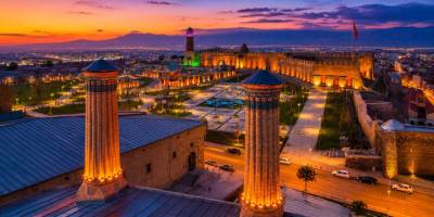 Bakan Mustafa Çiftçi ile Yusuf Tekin Erzurum’da.. Eğitim ve Şehircilik Yatırımları İçin Bir Araya Geldi!