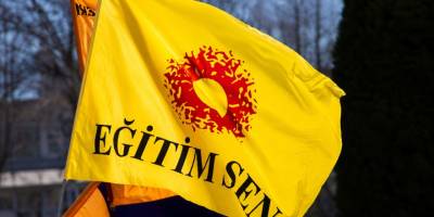 Eğitim Sen Kars Şubesi Milli Eğitim Önünde Eylem Yaptı.. Atamalar Tartışma Yarattı!