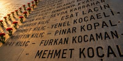 17 Ağustos Marmara Depremi’nin 27’nci Yılı.. Kentlerde Anma Etkinlikleri Düzenlendi!