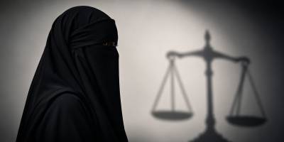 Portekiz’de Peçe ve Burka Yasağı Yasalaştı.. Düzenleme Kamuya Açık Alanları Kapsıyor!