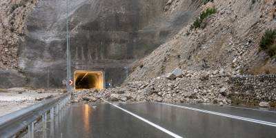 Artvin’de Sağanak Sonrası Yollar Kapandı.. Şavşat ve Oltu’da Ulaşım Aksadı!