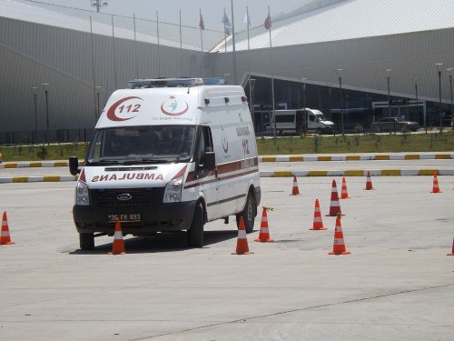 112’ye Ambulans Sürüş Teknikleri Eğitimi