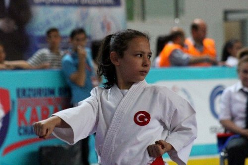13. Uluslararası Palandöken Karate Turnuvası Başladı