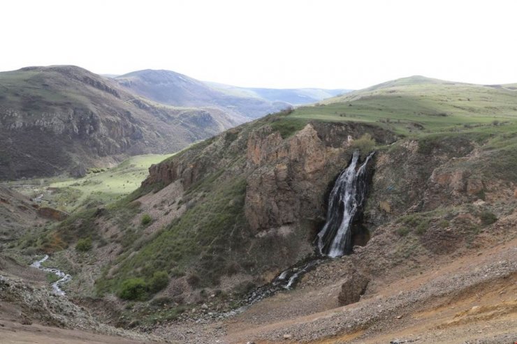 Kars Vali Rahmi Doğan'dan Susuz'da