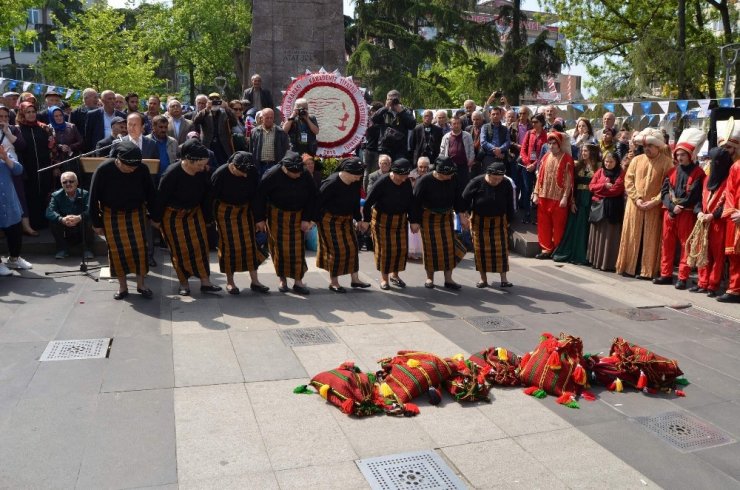 Karadeniz 'Tiyatro Festivali' Başladı