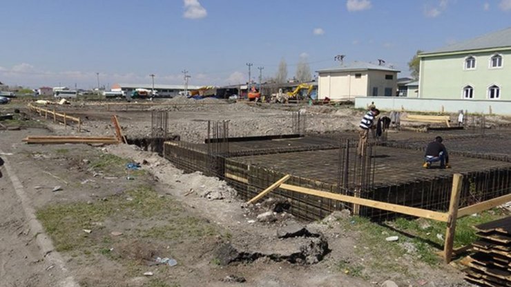 Kars 'Küçük Sanayi ile OSB'ye Yol ve Tesisler Yapılıyor