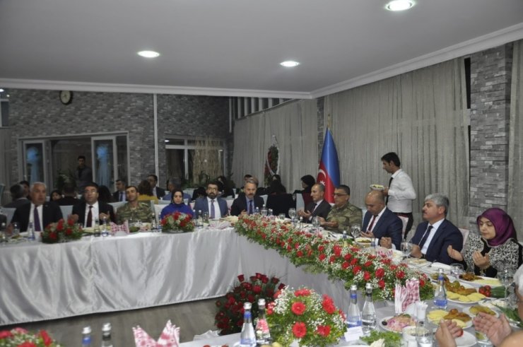 Kars’ta Azerbaycan Resepsiyonu