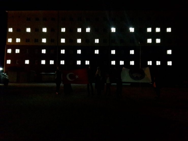 Kars'ta Işıklılar Kudüs İçin Yandı