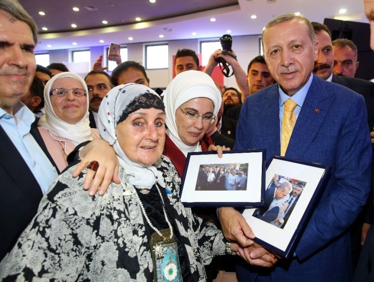 Cumhurbaşkanı Erdoğan'a Fahri Doktora Ünvanı