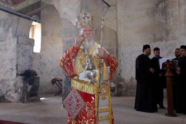 Patrik Bartholomeos 'Pazar Ayini' Yönetti