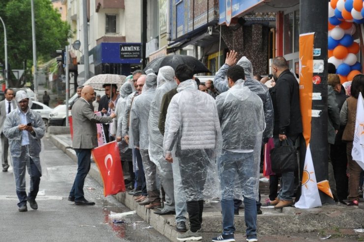 Bakan Arslan: “Meral Akşener Fetö’nün Ağzıyla Cumhurbaşkanını Eleştiriyor”