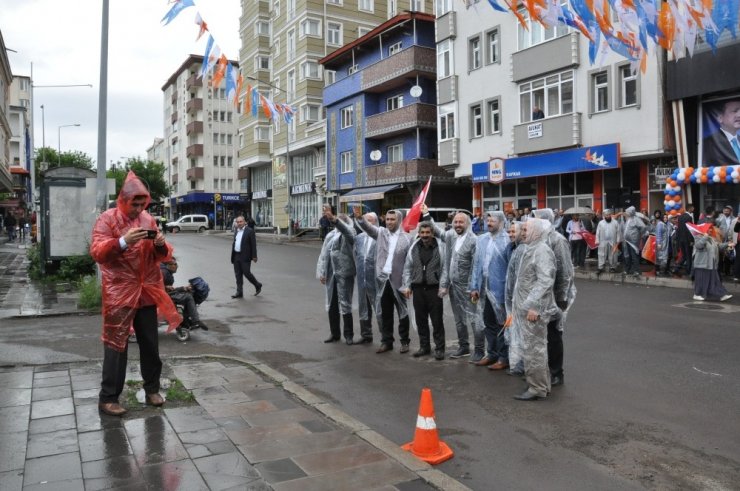 Bakan Arslan: “Meral Akşener Fetö’nün Ağzıyla Cumhurbaşkanını Eleştiriyor”