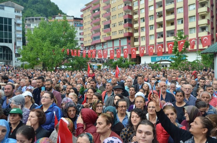 Muharrem İnce Borçka'da