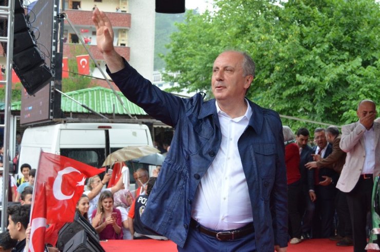 Muharrem İnce Borçka'da