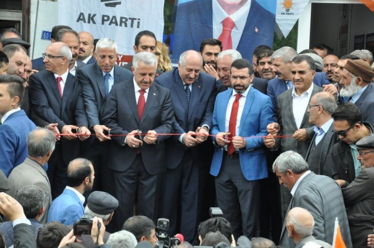 Bakan Ahmet Arslan, Partisinin Arpaçay Ve Akyaka Seçim Koordinasyon Merkezlerinin Açılışını Yaptı