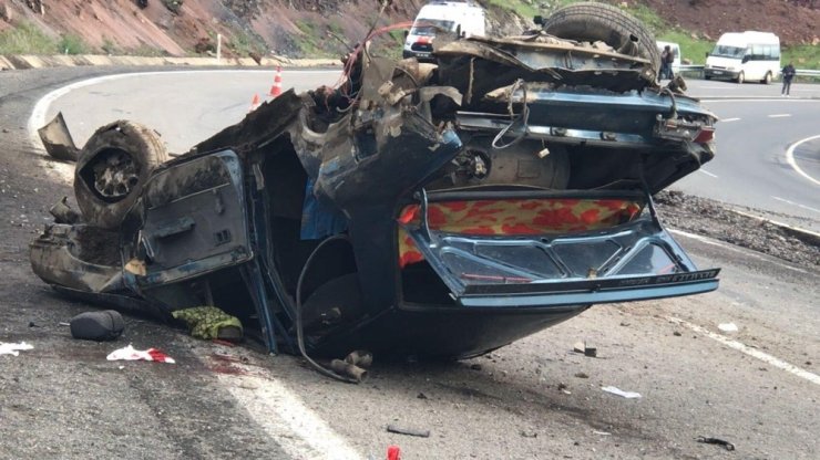 Sarıkamış’ta Trafik Kazası: 1 Ölü, 4 Yaralı
