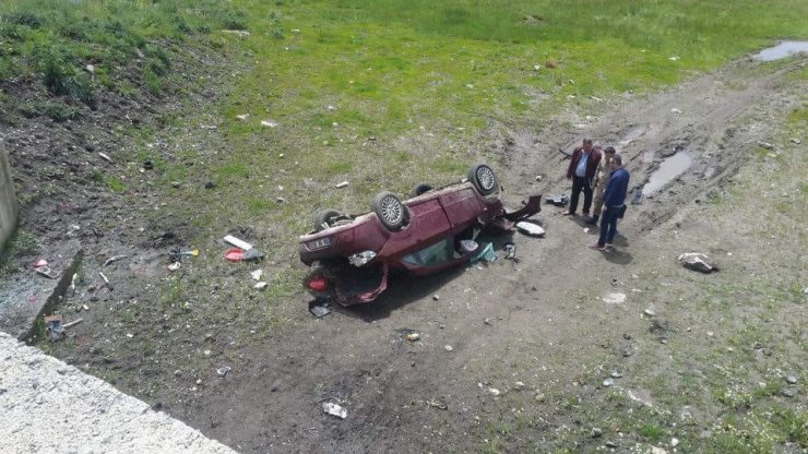 Göle’de Trafik Kazası: 1 Ölü, 2 Yaralı