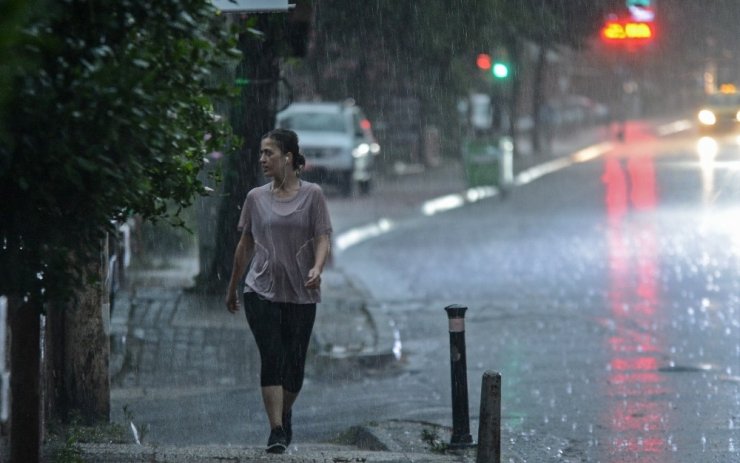 İstanbul’da Sağanak Yağış