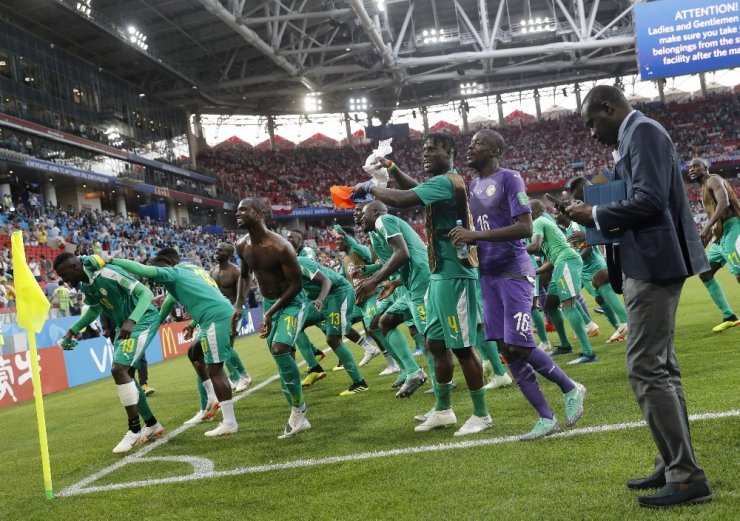 Senegal, Polonya’yı 2-1 Mağlup Etti