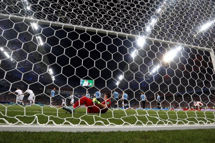 Uruguay, Portekiz’i Yenerek Turladı