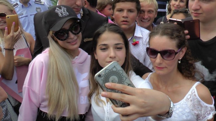 Paris Hilton KKTC’de