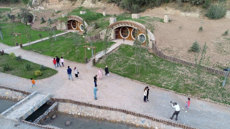 Sivas’ta ’Hobbit’ Tatil Köyü