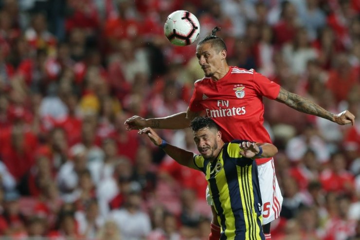 Benfica, Fenerbahçe’yi 1-0’la Geçti