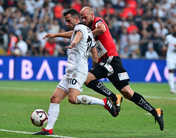 Beşiktaş Avantaj Yakaladı