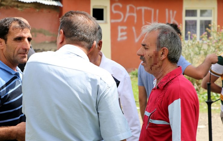 Erzurum'da Taşlı Sopalı Kavga