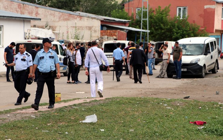 Erzurum'da Taşlı Sopalı Kavga