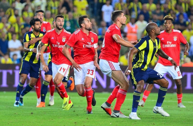 Fenerbahçe Şampiyonlar Ligi’ne Veda Etti