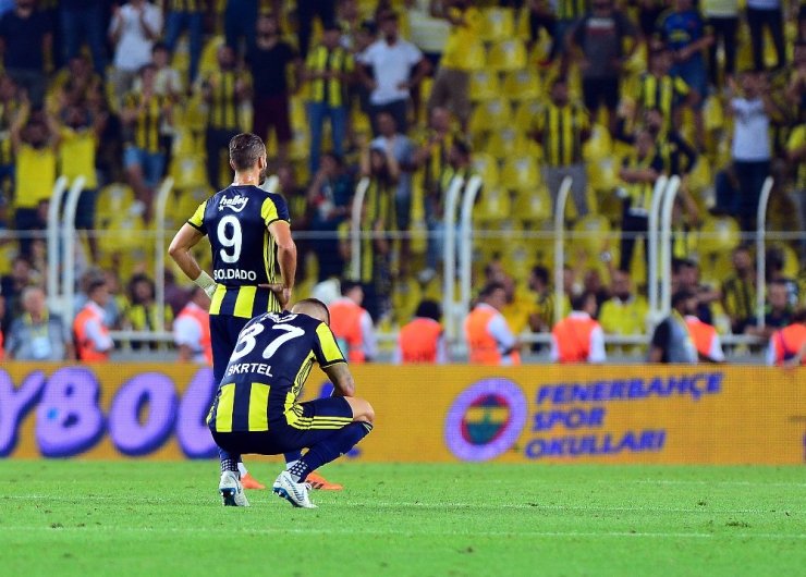 Fenerbahçe Şampiyonlar Ligi’ne Veda Etti