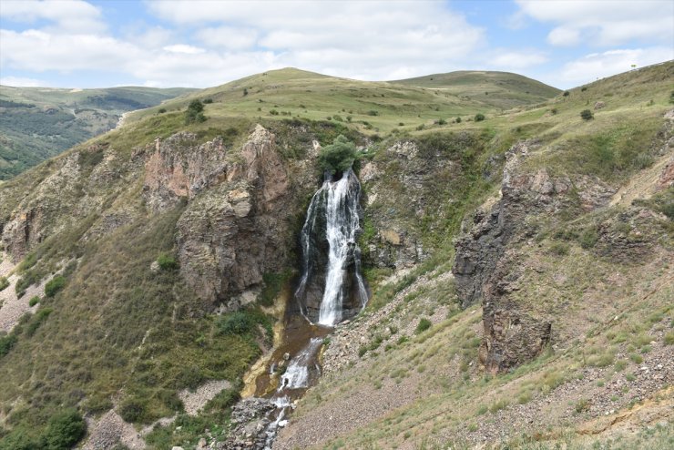 Turizme Kazandırılan Susuz Şelalesi Ziyaretçileri Büyülüyor