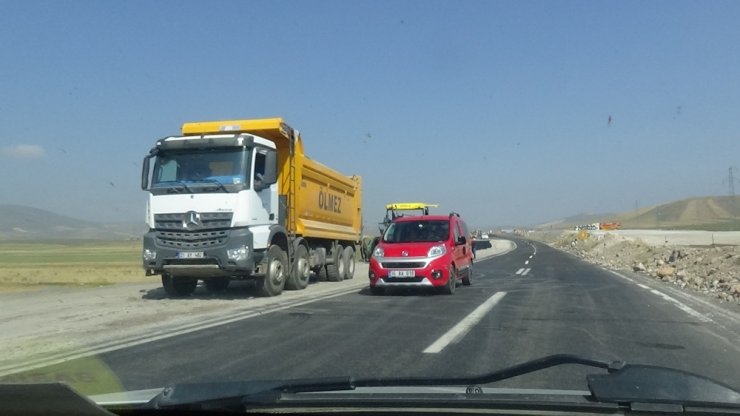 'Kars-Digor-Iğdır Yolu'nda Çalışmalar Devam Ediyor