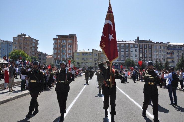 Kars’ta Zafer Bayramı Kutlamaları