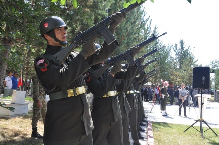 Kars’ta Zafer Bayramı Kutlamaları