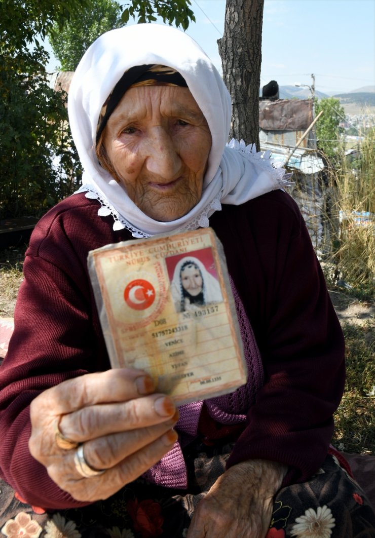 'Azime Nine' Torunlarının Torunlarını Gördü