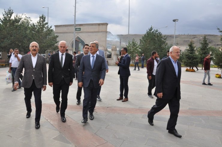11. Cumhurbaşkanı Abdullah Gül Kars’ta