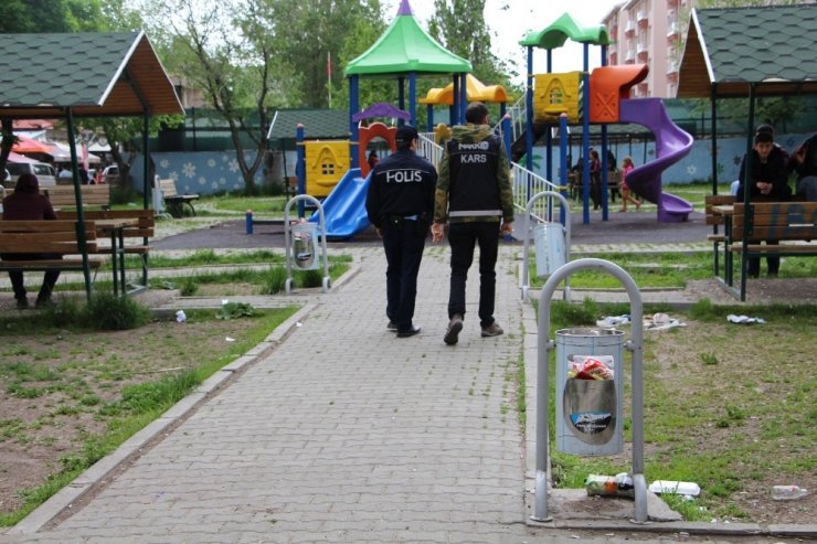 Kars’ta Polis Denetim Yaptı