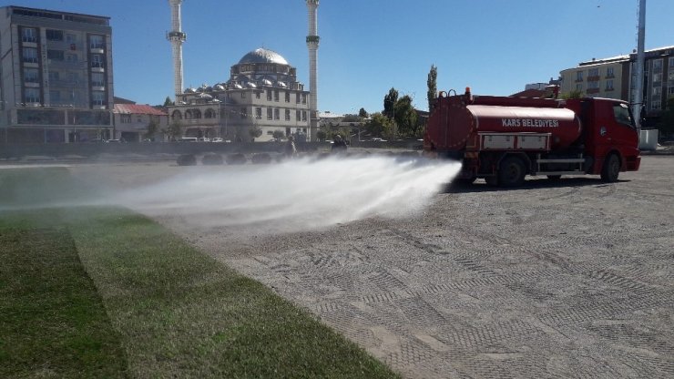 Yeni 'Şehir Stadı'nın Çimleri Seriliyor