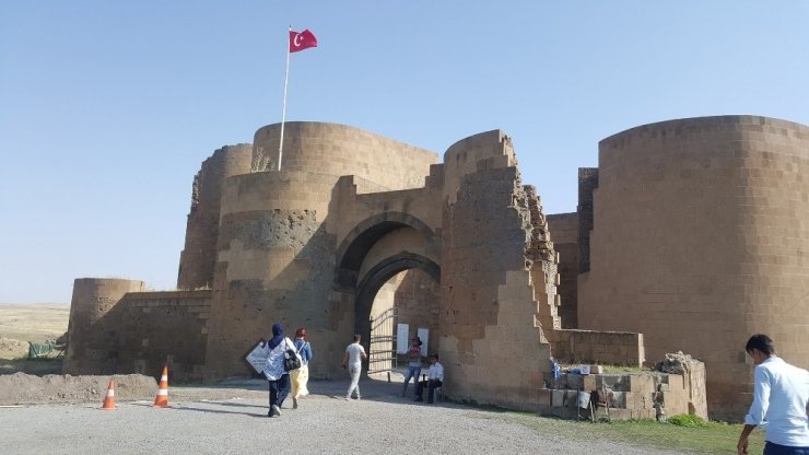 Ani Antik Kenti'ne Yoğun İlgi