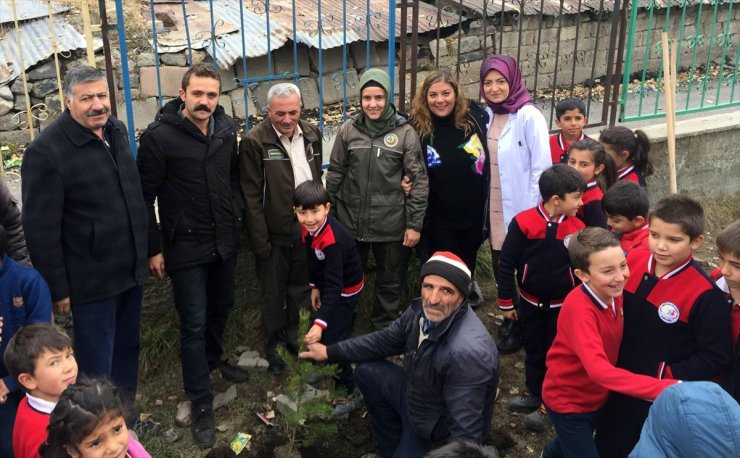 'Fidanlar Fidanlarla Büyüyor' Projesi